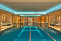 Lion Quays Resort Hotels in Ellesmere