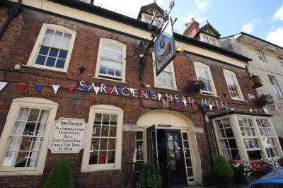 The Saracens Head Hotel Hotel di 
