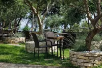 Fully Equiped Apartments Next to the Beach Hotels in Stobrec