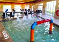 Holiday Inn Express & Suites MILWAUKEE NW – PARK PLACE by IHG - Hot Tub