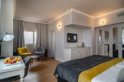 Royal Plaza Hotel Các khách sạn ở Shaar Hagolan