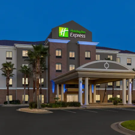 Holiday Inn Express & Suites WAYCROSS by IHG