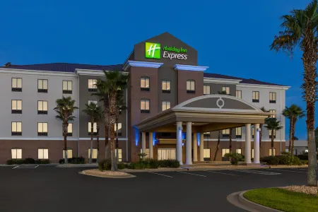 Holiday Inn Express & Suites Waycross Отели в г. Уэйкросс
