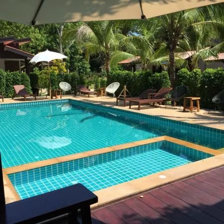 Baan Suan Rim Klong