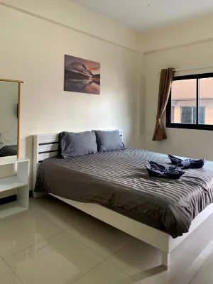 N-Five Place Hotels in Muen Wai