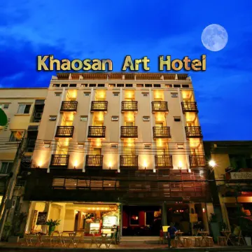 Khaosan Art Hotel Отели рядом с достопримечательностью «Храм Ват-Пхо»