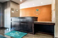 Quality Inn & Suites Salem Near I-57