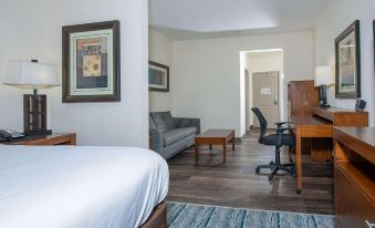 Comfort Suites Oil Center