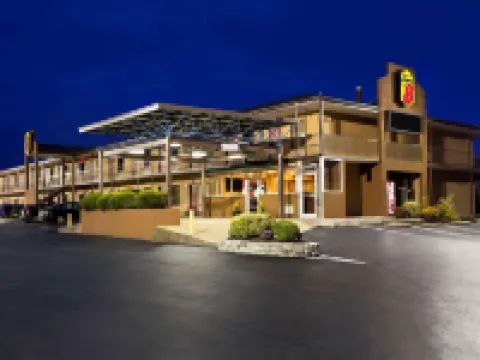 Super 8 by Wyndham Jackson Hotels in Jackson