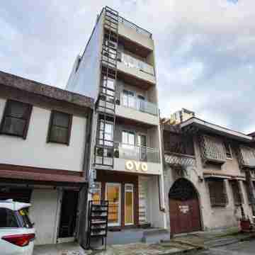 OYO 605 the Quarters Hotel Exterior