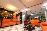 Shanrilla Hotel Hotel di Cihideung