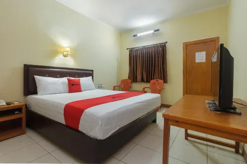RedDoorz at Jalan Babepalar Rike Manado Hoteles en Wanea
