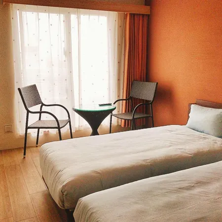 Room Biotop Yomitan
