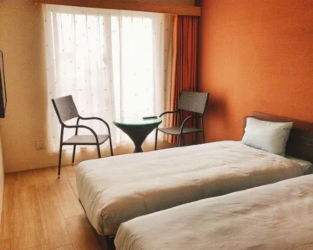 Room Biotop Yomitan Hotels in Yomitan