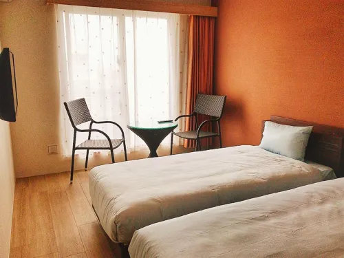 Room Biotop Yomitan