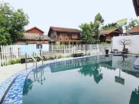Bountang Mountain View Riverside Hotel - 2-Star