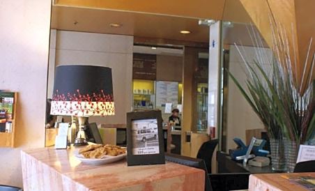 Touchstone Hotel - City Center - Housity