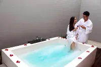 Harris Hotel & Conventions Malang - lãng mạn
