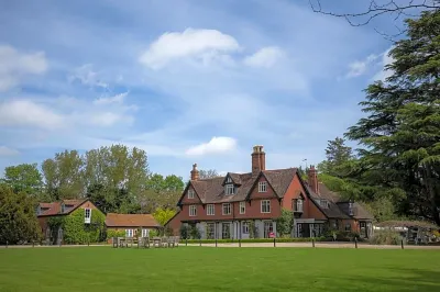 Ravenwood Hall Hotel Hotels near Woolpit Wood