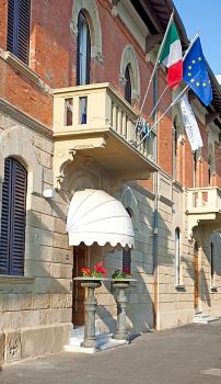 Best 10 Hotels Near Oviesse - OVS Livorno Levante from USD 52/Night-Livorno  for 2023 | Trip.com