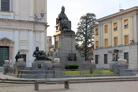 Hotel Selide Отели рядом с достопримечательностью «Parco Giorgio Perlasca»