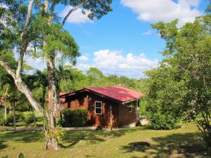 The Log Cab-Inn