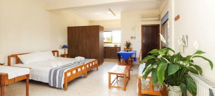 Follow the Sun Hotel Apartments Отели в г. Полис