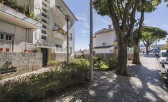 Rustic Seaview Apartment in Cascais
