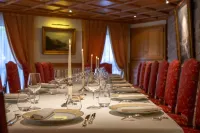 Residence the Originals Demeure des Remparts Hotels in Provins