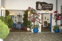 Foinikas Studios Hotels in Kythnos