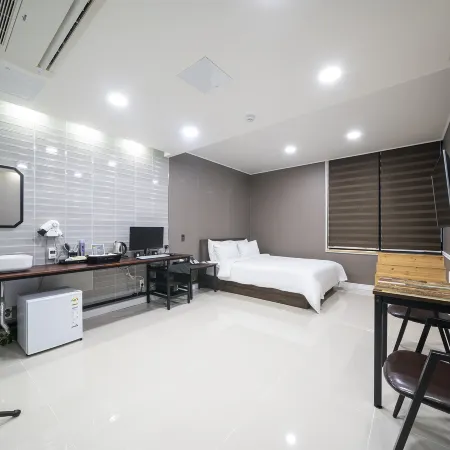 Jeongeup S3 Motel Отели рядом с достопримечательностью «Общественный стадион в Чонгыпе»