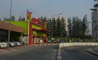 Chan Kim Don Mueang Airport Guest House