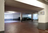 倫巴蒂雅飯店 - 停車場