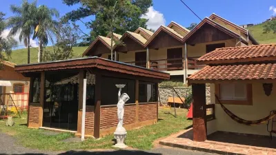 Pousada Pé da Serra Hotel di Lindoia