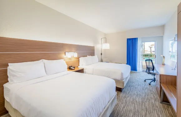 Holiday Inn Express ORANGE海灘上海灘