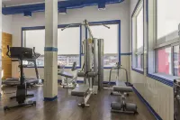Comfort Inn & Suites - Gym