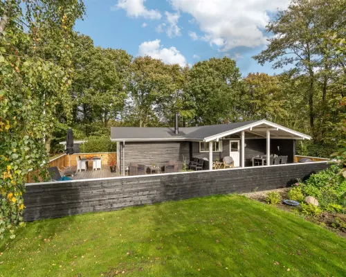 "Emmanuela" - 700m to the Fjord Hotels in Hemmet