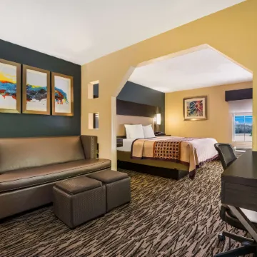 Best Western Bradbury Inn  Suites