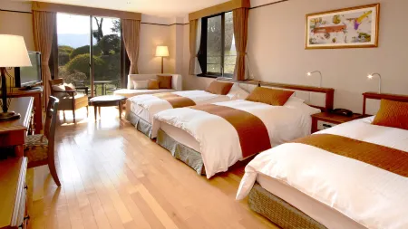 Odakyu Hotel de Yama Отели рядом с достопримечательностью «Peace Torii»