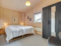 "Tord" - 350m from the Sea Hotels in der Nähe von Ene Øjesten af Thomas Dambo - trold nr. 81.