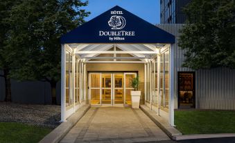 DoubleTree by Hilton Pointe Claire Montreal Airport West