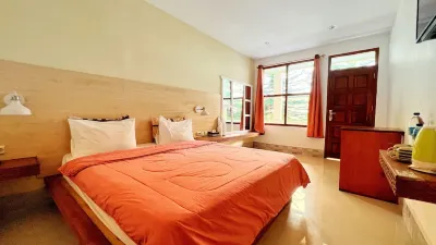 Centro Bajo Hotel & Resto Các khách sạn ở Macang Tanggar