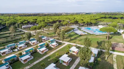 Camping Village Roma Capitol Отели рядом с достопримечательностью «Torrefazione Remondi»