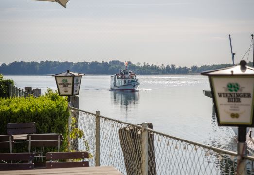 4. 루이트폴트 암 ..