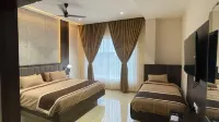 Hotel Vahini Grand