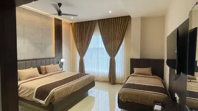 Hotel Vahini Grand Các khách sạn ở Tiruchengode