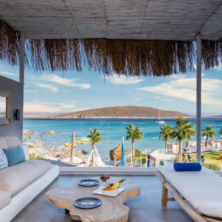 Design Plus Seya Beach Hotel