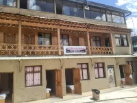 Zha Ga Na Jixiang Shicheng Chinese Inn