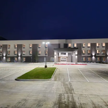 Motel 6 Fort Worth, TX - Lake Worth Отели рядом с достопримечательностью «Бар Billy Bob's Texas»