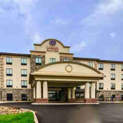 Comfort Suites Uniontown Hotel Exterior
